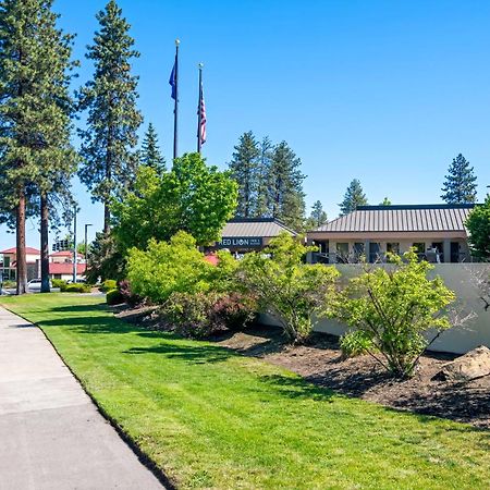Red Lion Inn & Suites Deschutes River - Bend Exterior foto