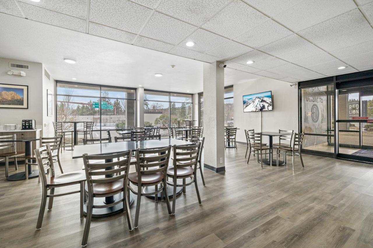 Red Lion Inn & Suites Deschutes River - Bend Exterior foto