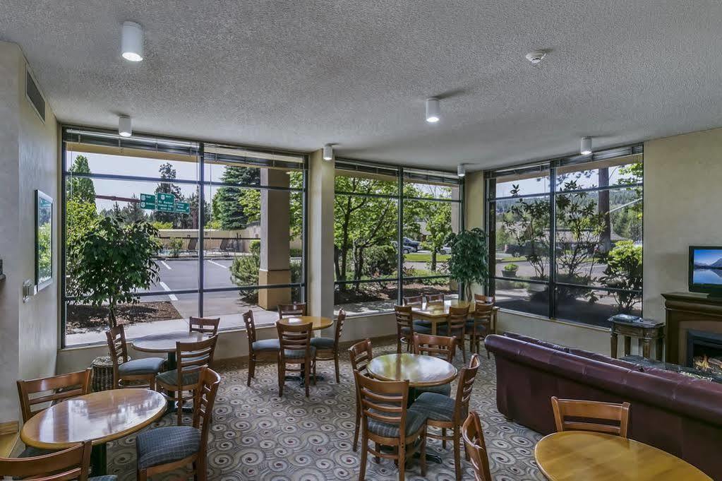 Red Lion Inn & Suites Deschutes River - Bend Exterior foto